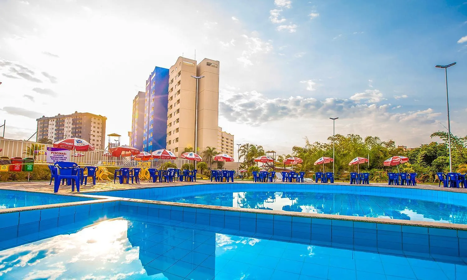 Golden Dolphin Express - Viva Ferias Apartamento Caldas Novas